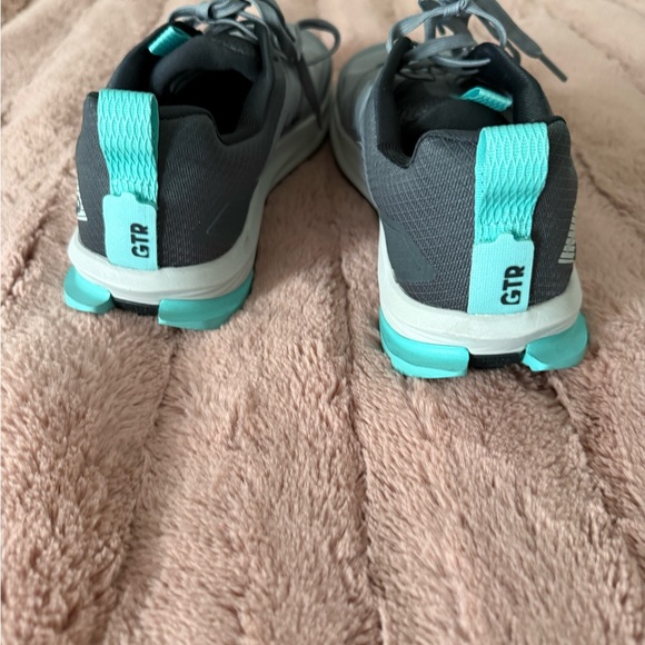 Altra Women's Gray Sneakers with Teal Accents - Picture 5 of 6